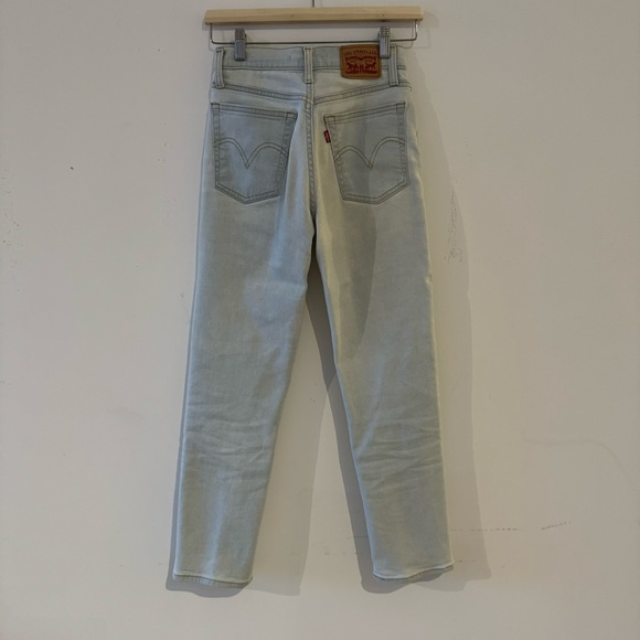 Blue levis wedgie straight jeans - Picture 3 of 3